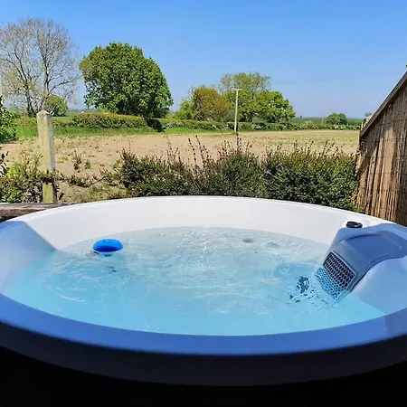 Bonneys Barn Retreat - Luxury Homely Getaway Burgh Saint Peter Exterior photo