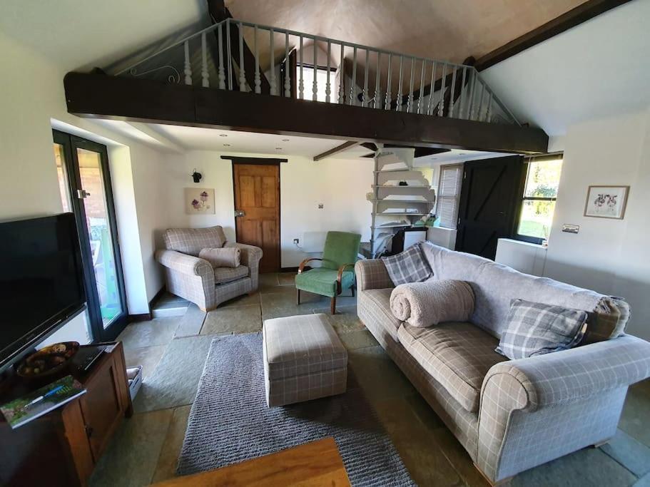 Bonneys Barn Retreat - Luxury Homely Getaway