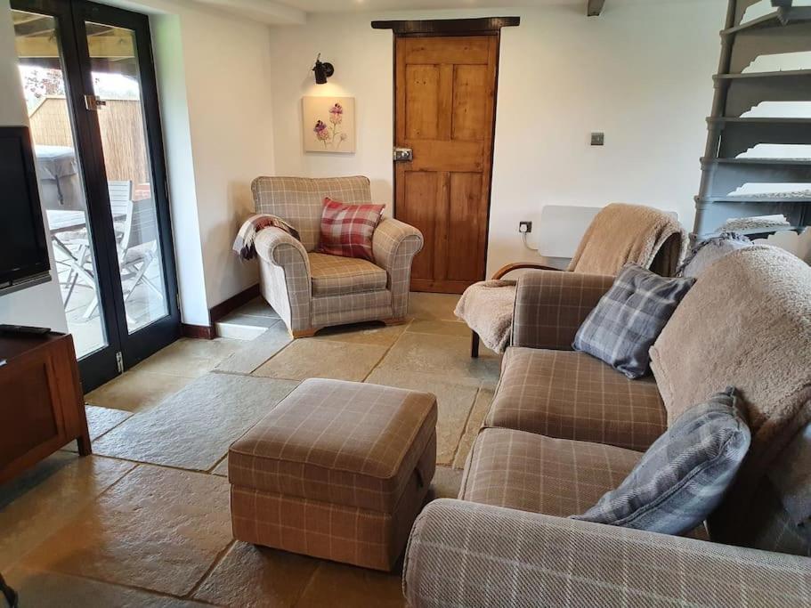 Bonneys Barn Retreat - Luxury Homely Getaway Apartment